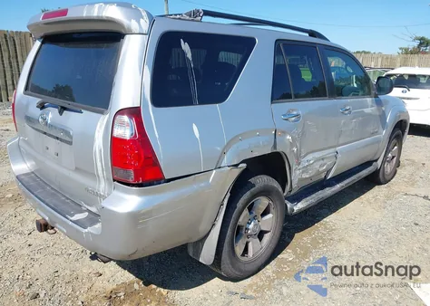 2007 Toyota 4Runner Sr5 V6 z USA, uszkodzony, nr VIN JTEBU14R878103119